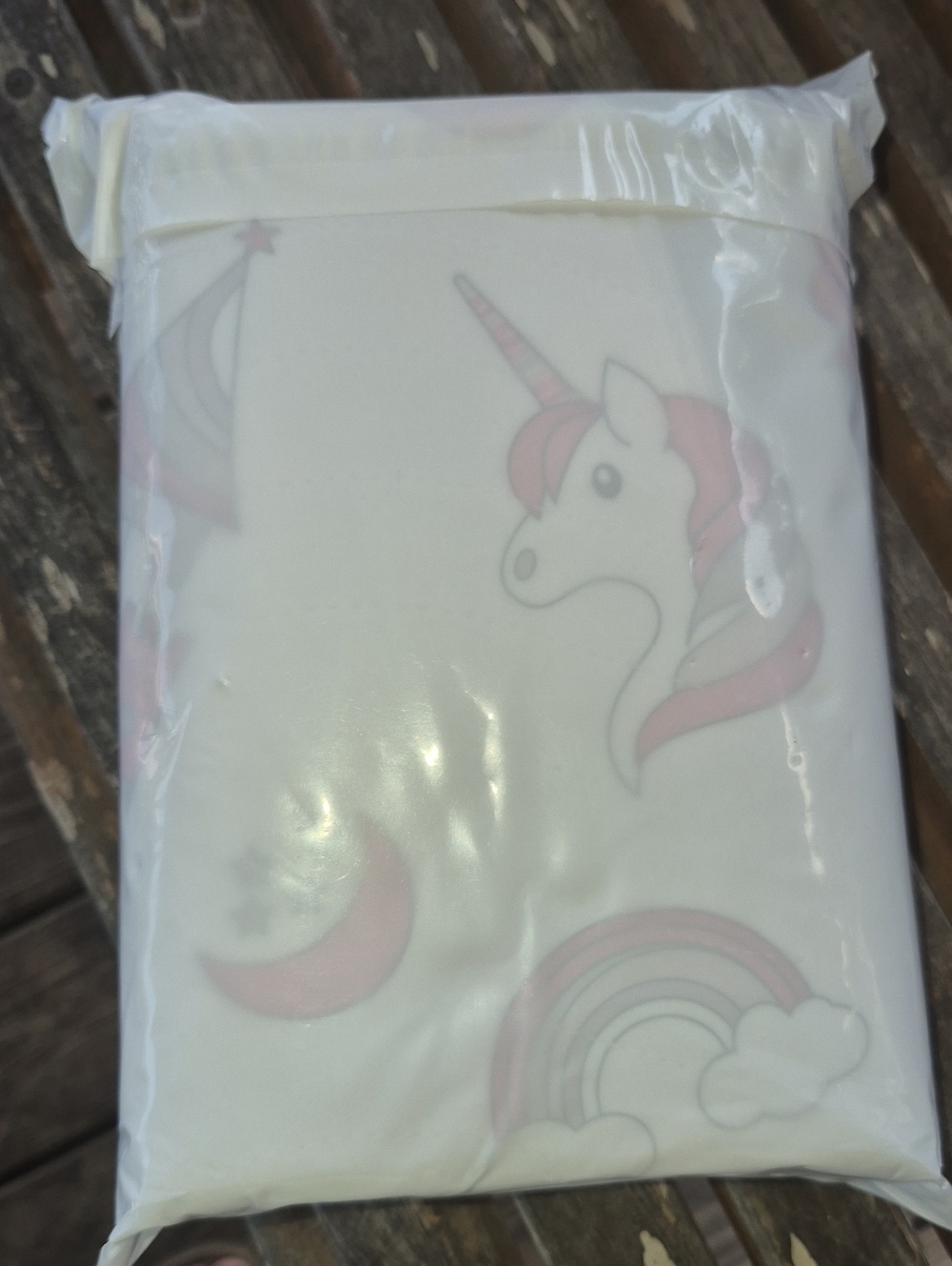 Improvia Girls' White Unicorn & Rainbow Bed Cover Pad - Nwt